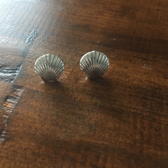 Bundle of Nautical Stud Earrings - Picture 5 of 8